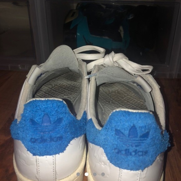 UNDEFEATED ADIDAS, RARE! - Picture 2 of 4